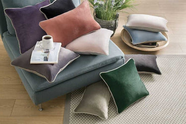 Lovel bársony díszpárna