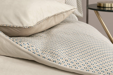 Uberto Szatén Ágynemü Granitúra minta