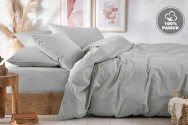 Linea Ágynemû Garnitúra Szürke ágyon